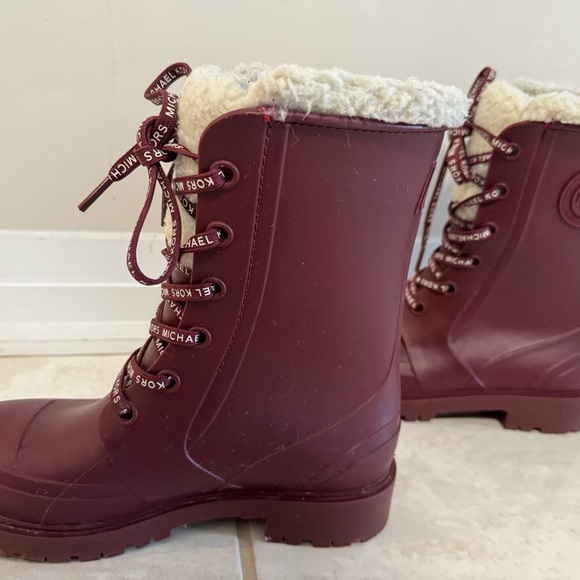 Michael Kors Montaigne Faux Fur Rain Boot - Picture 14 of 16